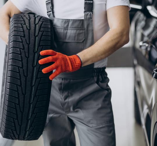 Padangų atliekų D.U.K.: kur pristatyti, kiek vienetų ir kiek tai kainuos